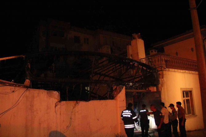 Bekçi’nin Dikkati Mahalleyi Yanmaktan Kurtardı
