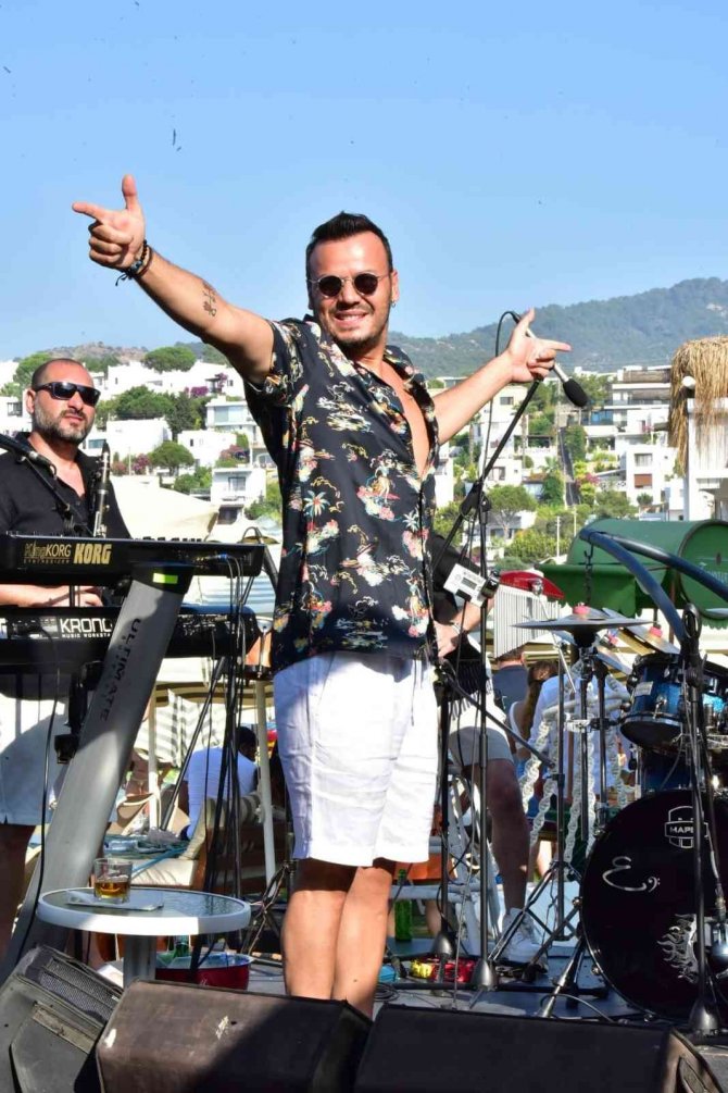 Bodrum’da Deha Bilimlier Rüzgarı Esti