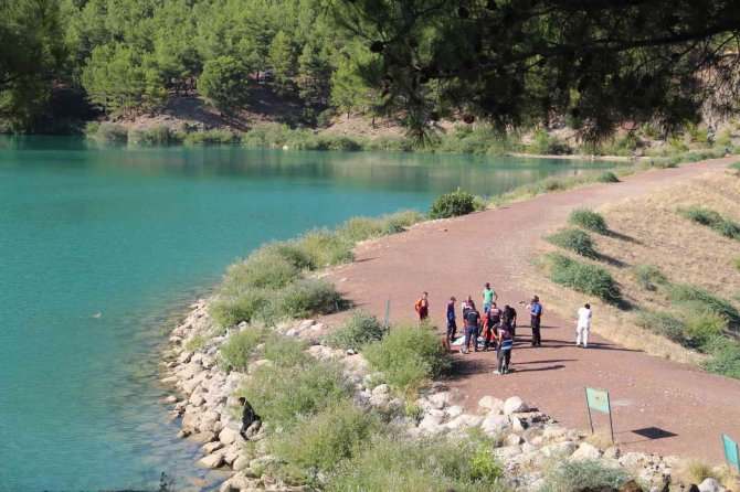 Antalya’da Gölete Giren Çocuk Boğuldu