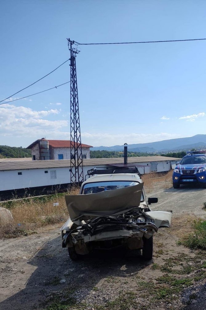 Manisa’da Trafik Kazası: 3 Yaralı