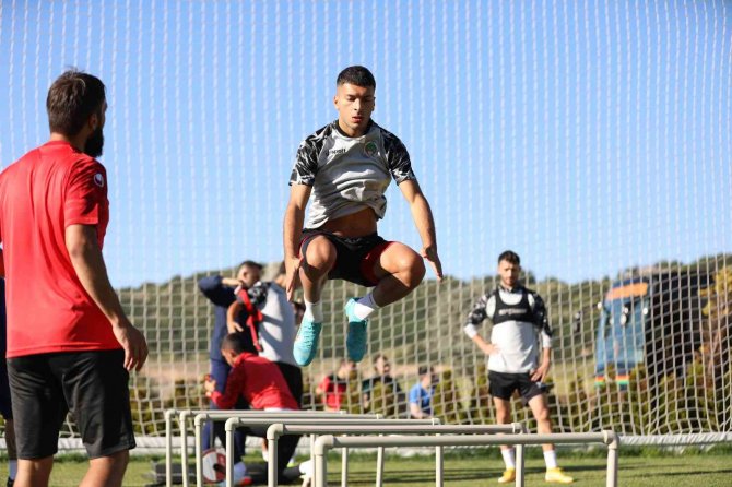 Alanyaspor’un Erciyes Kampı Başladı