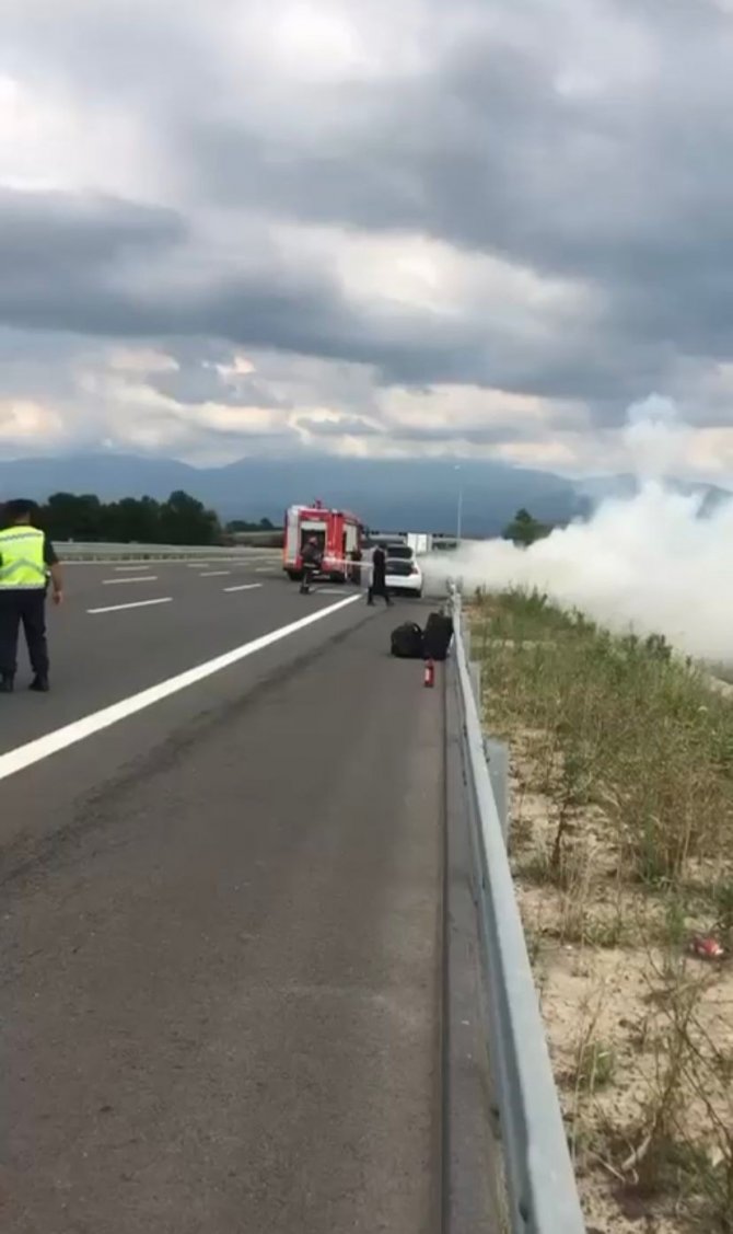 Lüks Otomobil Kuzey Marmara’da Alevlere Teslim Oldu