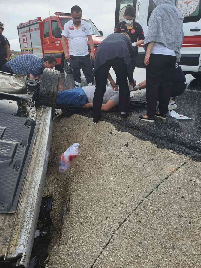 Kontrolden Çıkan Otomobil Takla Attı: 2 Yaralı