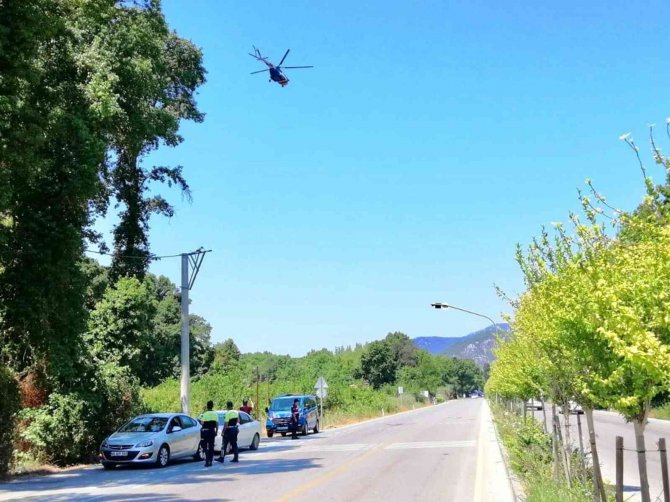 Jandarma Trafiği Havadan Denetledi