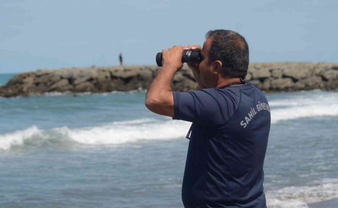 Denizde Kaybolan Yabancı Uyruklu Şahsın Arama Çalışmaları Sürüyor