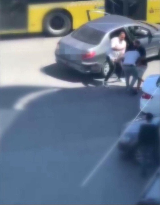 Şehir Eşkıyası İki Kardeş, Darp Ettiği Şahsı Araca Bindirip Zorla Kaçırdı