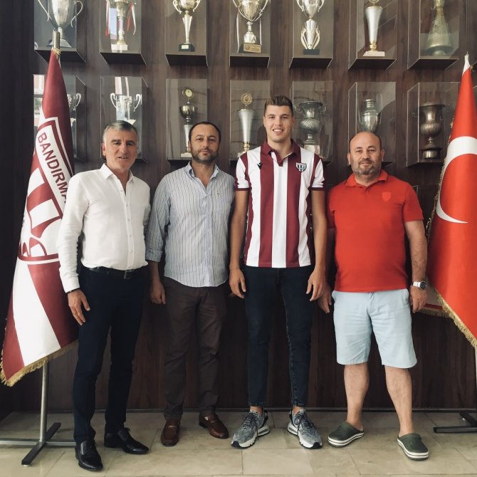 Bandırmaspor Fatih Kurucuk’u Kadrosuna Kattı.