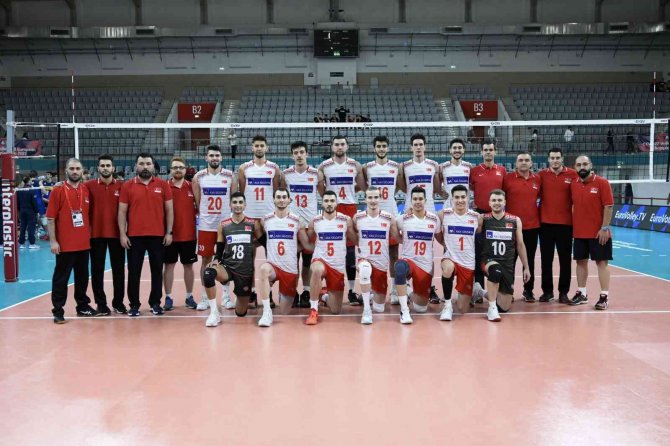 Milliler, İ̇talya’ya 3-1 Mağlup Oldu