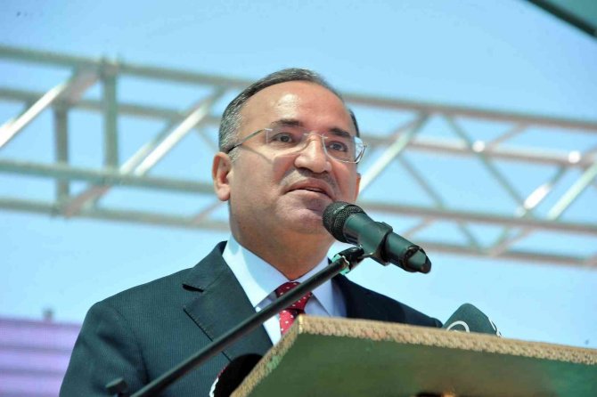 Bakan Bozdağ: “15 Temmuz Direnişi 7 Düvele Karşı Verilen Bir Mücadeledir”