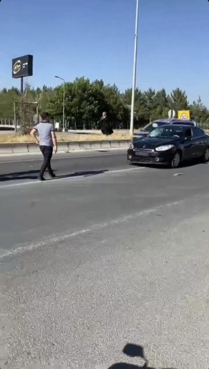 Ağrı’da Araç Motosiklete Çarptı: 1 Yaralı