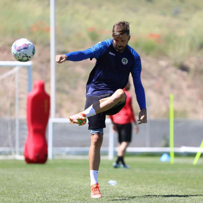Alanyaspor, Erciyes Kampında Yeni Sezon Hazırlıklarına Devam Ediyor