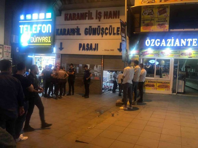Aralarında Husumet Bulunan Şahsı Kuyumcu Dükkanında Silahla Öldürdü
