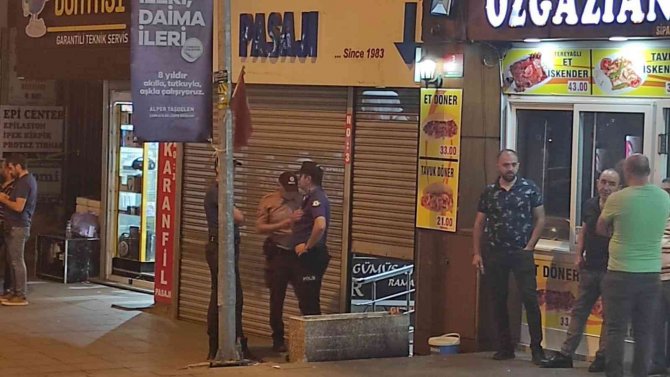 Aralarında Husumet Bulunan Şahsı Kuyumcu Dükkanında Silahla Öldürdü