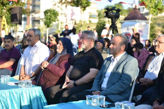 Halk Ozanı Şekip Şahadoğru İçin Anma Programı Düzenlendi