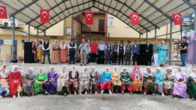 Mengen’de Yöresel Giyim Kültür Şenliği Düzenlendi