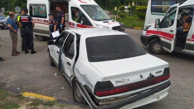 Zonguldak’ta Trafik Kazası: 8 Yaralı