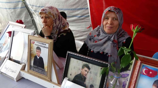 Diyarbakır’da Ailelerin Direnişi Bin 44’üncü Gününde