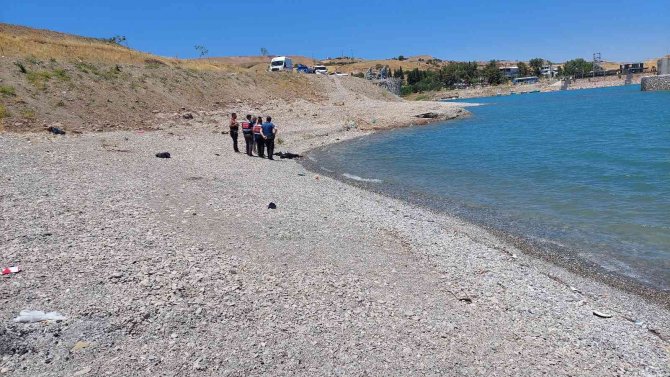 Kahta’da Baraj Gölünde Kadın Cesedi Bulundu