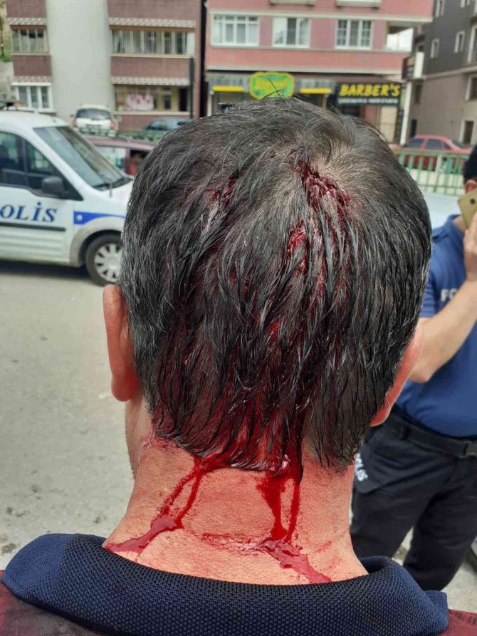 Özçelik İ̇ş Sendikası Delegesine Çocuğunun Yanında Saldırı