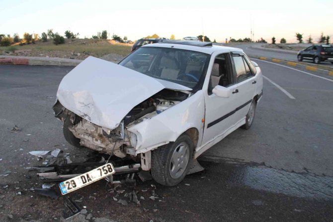 Elazığ’da Trafik Kazası: 3 Yaralı