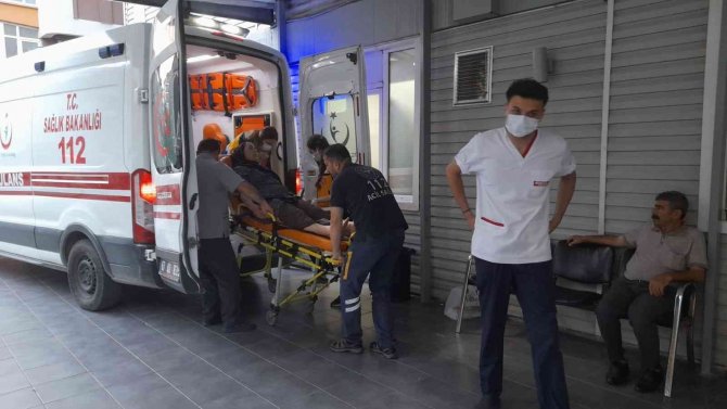 Düğüne Giden Otobüsün Freni Patladı: 12 Yaralı