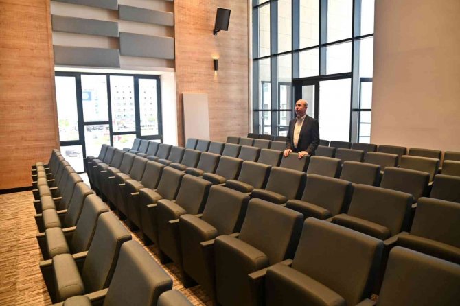 Başkan Pekyatırmacı: “Kütüphane Hizmetlerini Yeni Nesil Şehir Kütüphanesi İle Taçlandırıyoruz”