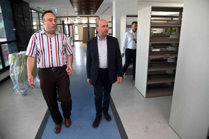 Başkan Pekyatırmacı: “Kütüphane Hizmetlerini Yeni Nesil Şehir Kütüphanesi İle Taçlandırıyoruz”
