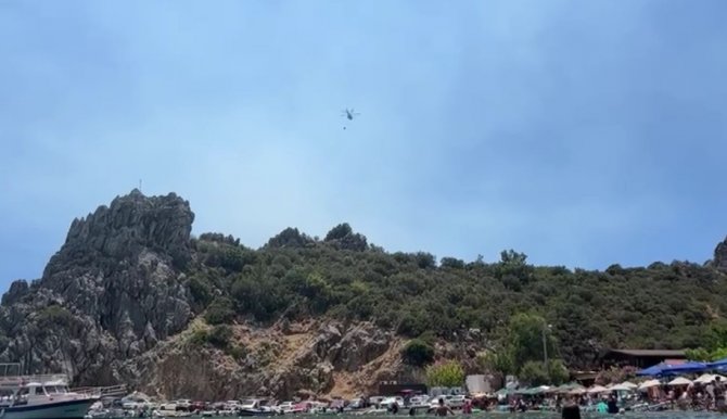 Datça’daki Orman Yangınına Havadan Ve Karadan Müdahale Sürüyor