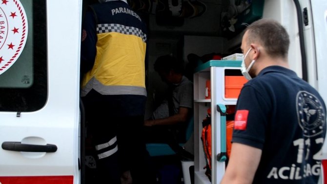 Alkollü Şahıslar Birbirine Girdi, Polis Kavgaya Müdahale Etti