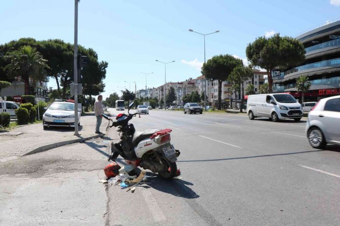 Otomobil İle Motosiklet Kaza Yaptı: 2 Yaralı