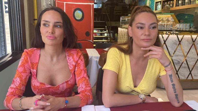 Karaköy’de Balık Restoranında Çantası Çalınan Şarkıcı Günsu O Anları Anlattı