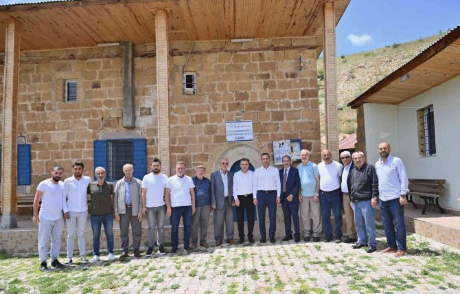 Gönül Alperenlerinden Çağırgan İ̇smail Hakkı Baba Mezarı Başında Anıldı