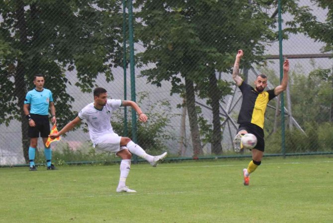 Sakaryaspor, İ̇stanbulspor’u Hazırlık Maçında Mağlup Etti