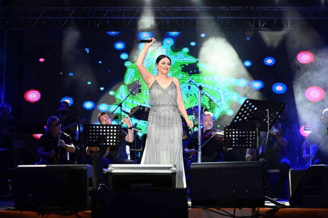 Karacakılavuz Keşkek Şenliği Zara Konseri İle Sona Erdi