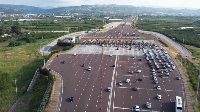 Bakan Karaismailoğlu’dan Osmangazi Köprüsü Ve İ̇zmir-i̇stanbul Otoyolu Açıklaması