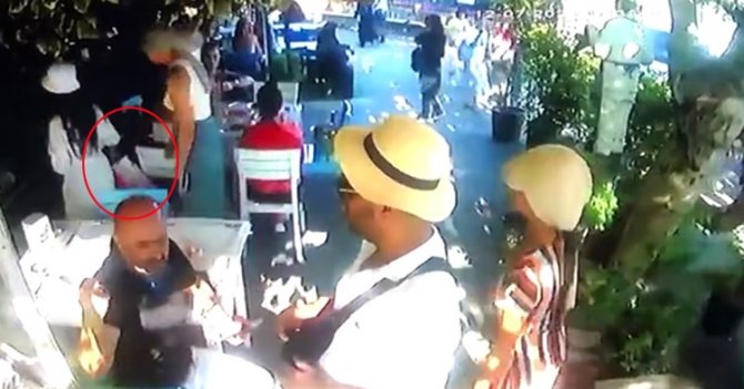 Ünlü Şarkıcının Çantası Çalındı, Sosyal Medyadan Yardım İstedi