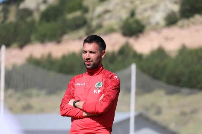 Alanyaspor, Erciyes Kampında Sezona Çift İdmanla Hazırlanıyor