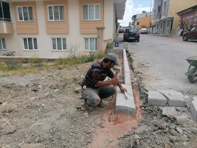 Bayburt’ta Eski Kaldırımlar Yenileniyor