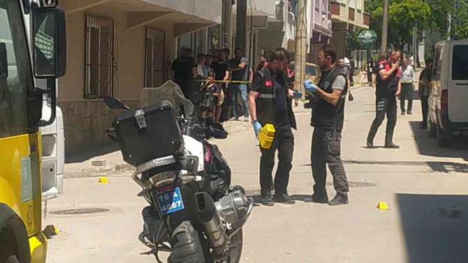 Bursa’da Akrabalar Arası Husumette Kan Döküldü: 1’i Ağır 3 Yaralı