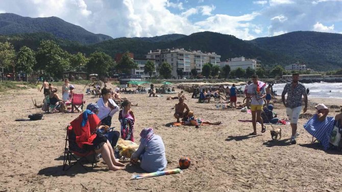 Turist Akının Yaşandığı O İlçede Vatandaşlar Boğulma Riskine Karşı Uyarılıyor