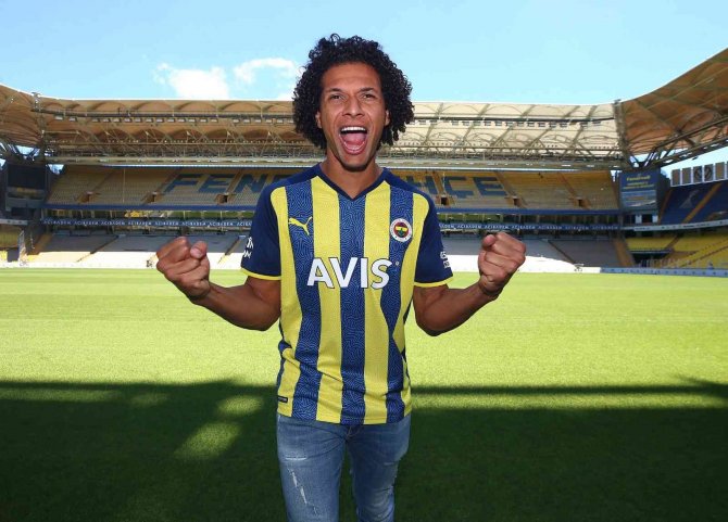 Fenerbahçe Willian Arao Transferini Duyurdu