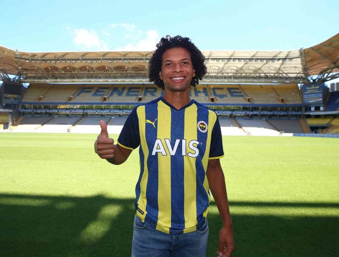 Fenerbahçe Willian Arao Transferini Duyurdu