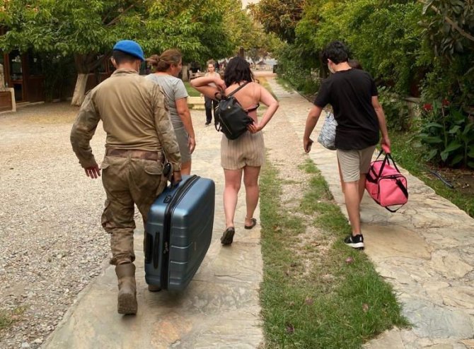 Jandarma Ekipleri Datça’daki Orman Yangını İçin Topyekün Seferber Oldu