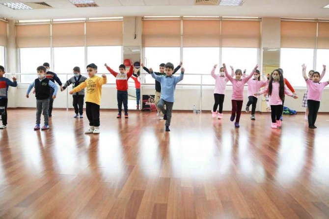 ‘Basamak’ Yaz Okulları İçin Kayıtlar Başlıyor