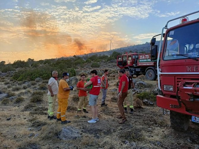 Kızılay’dan Muğla’daki Orman Yangınına Yardım Eli