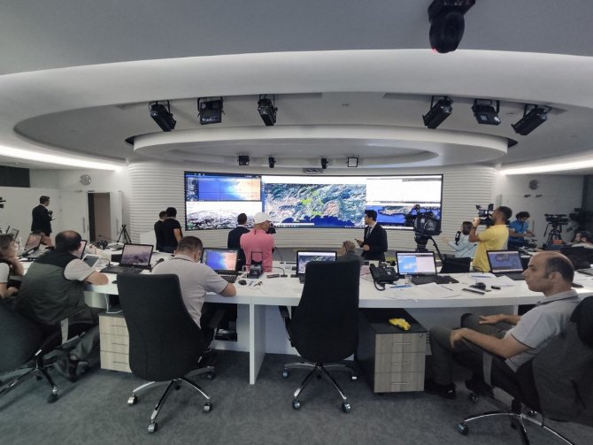Datça Orman Yangını Yangın Yönetim Merkezinden Anbean Takip Ediliyor