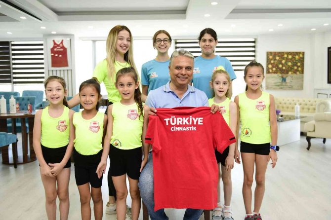 Türkiye 2’ncisi Minikler Gururlandırdı