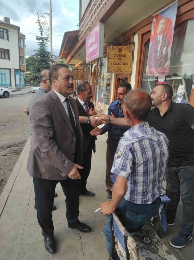 Karataş İlçe Ziyaretlerini Sürdürüyor