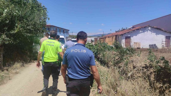 Minibüsü Çaldılar Orhangazi Polisinden Kaçamadılar