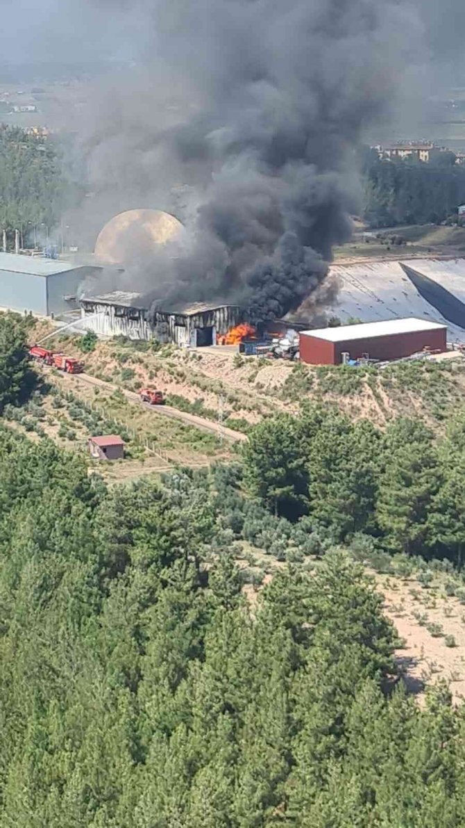 Osmaniye’de Katı Atık Bertaraf Tesisinde Yangın